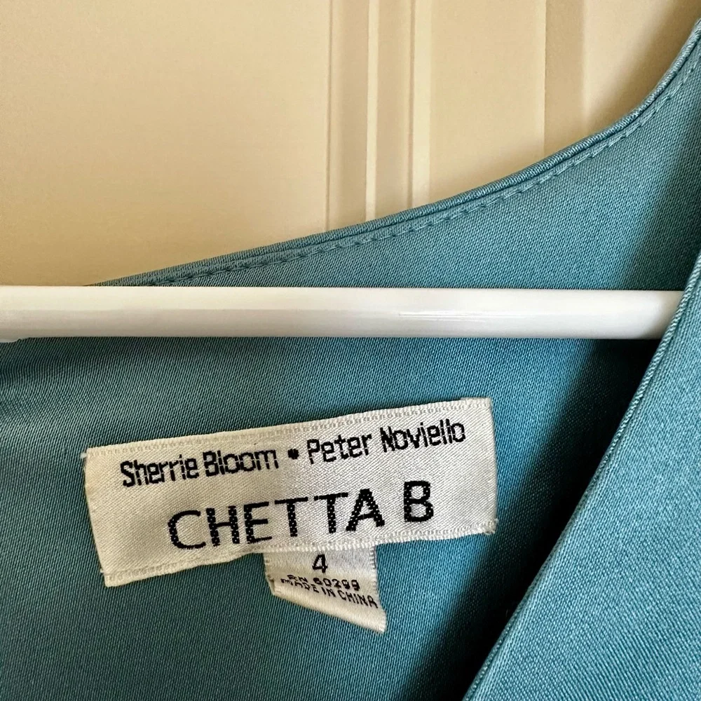 Silk top with butterfly wing sleeves - Picture 4 of 4